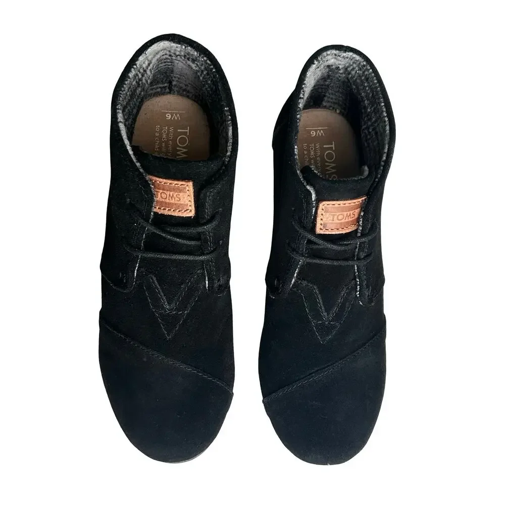 TOMS Girls Kids Desert Wedge Bootie Black Suede 6 Big Kid Youth NWOT